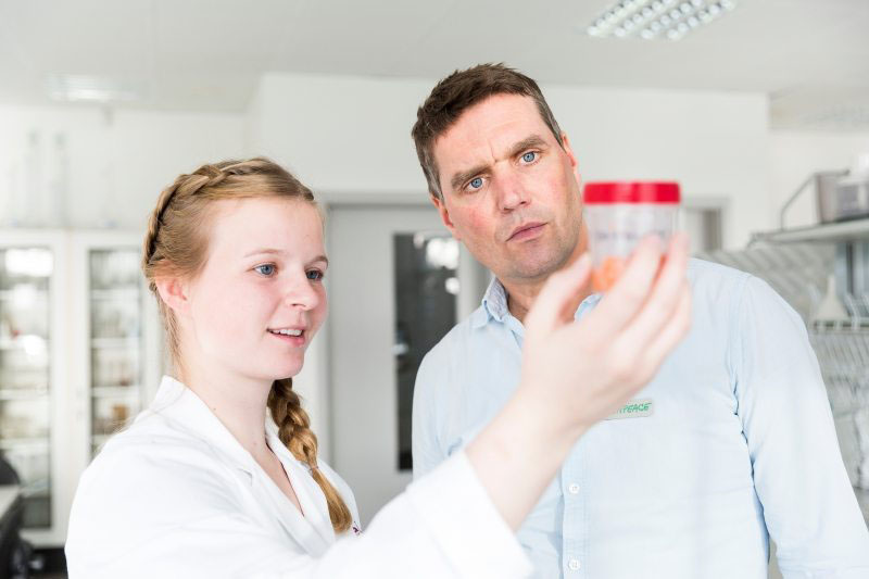 Testing of Fish Products in GermanyLaboruntersuchungen von Fischprodukten