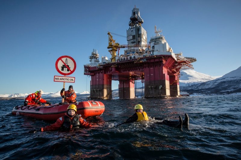 Protest Against Norwegian Oil Rig Bound for the Arctic