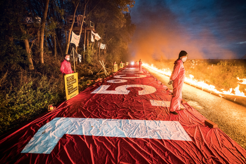 Red Line Protest – The 1.5°C Limit Runs in front of LützerathDie 1,5°C-Grenze verläuft vor Lützerath
