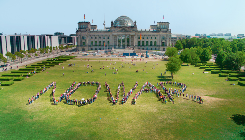 Greenpeace-Ehrenamtliche setzen ein Zeichen gegen den Krieg