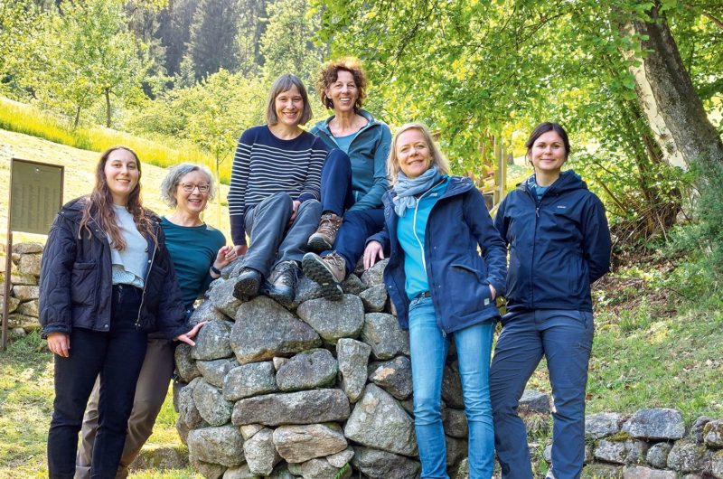 Sandra Güntner (2. v. rechts.) mit ihrem Team (v. links.): Sophia Heimfeld, Silke Boysen, Claudia Voigt, Ute Meiser und Kristin Patzelt (nicht im Bild: Verena Ziegler und Teresa Lambrecht)