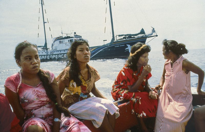 Etwa 350 Menschen gelangen 1985 auf der Rainbow Warrior in Sicherheit